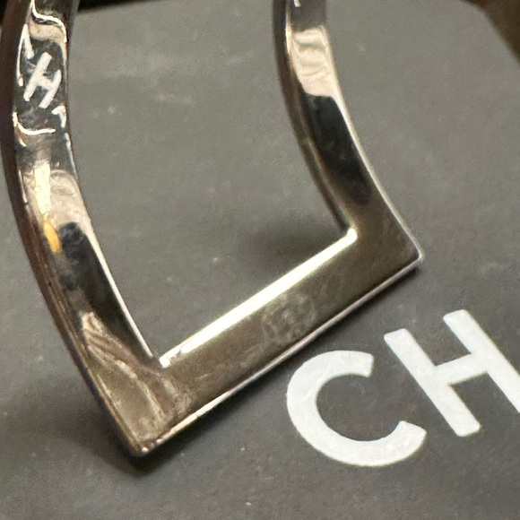 Chanel diamond cuff authentic - Picture 8 of 11